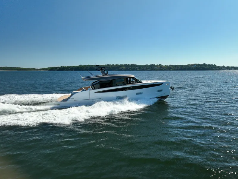 Slide: The Image of Azimut Seadeck 6 2027 - 8671576