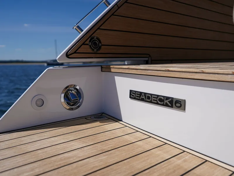 Slide: The Image of Azimut Seadeck 6 2027 - 8671607