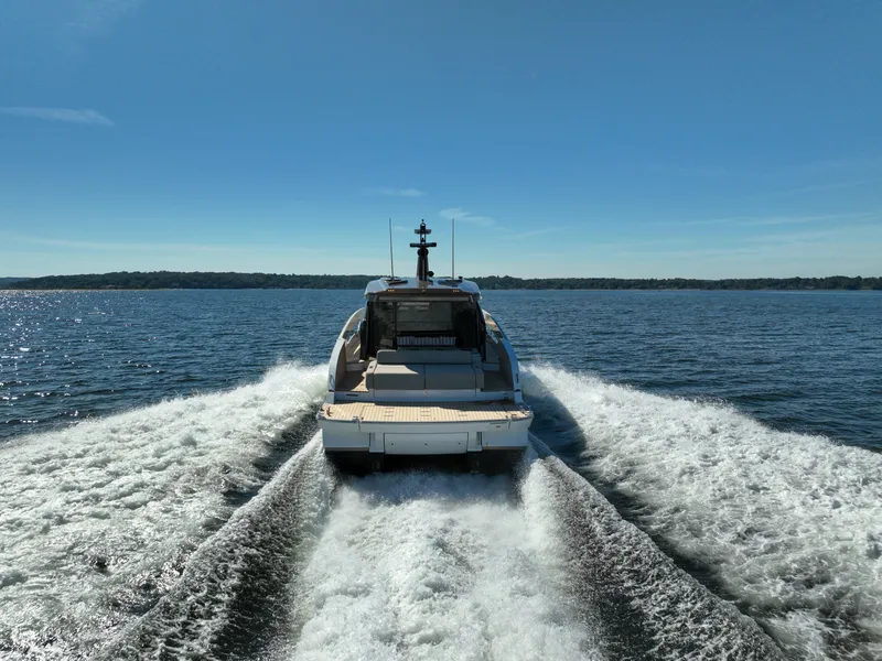 Slide: The Image of Azimut Seadeck 6 2027 - 8671580