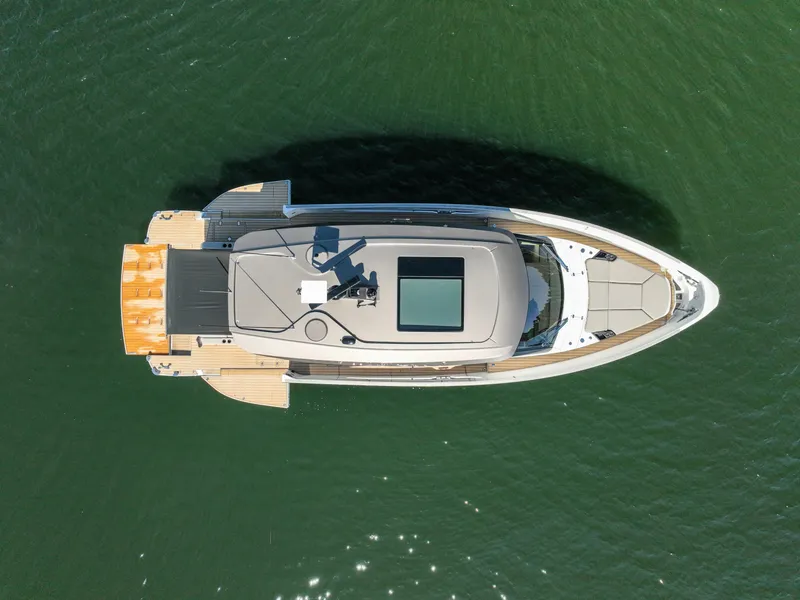 Slide: The Image of Azimut Seadeck 6 2027 - 8671583