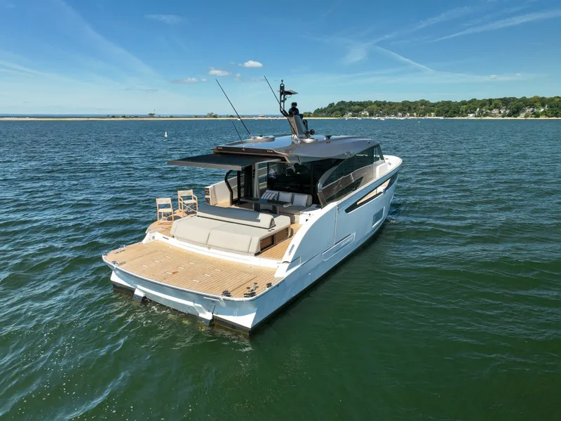 Slide: The Image of Azimut Seadeck 6 2027 - 8671581
