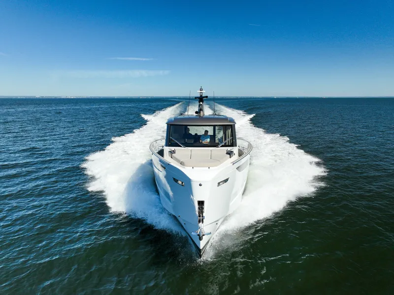 Slide: The Image of Azimut Seadeck 6 2027 - 8671578
