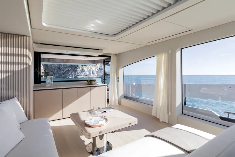 Slide: The Image of Azimut Sundeck 6 2027 - 7583909