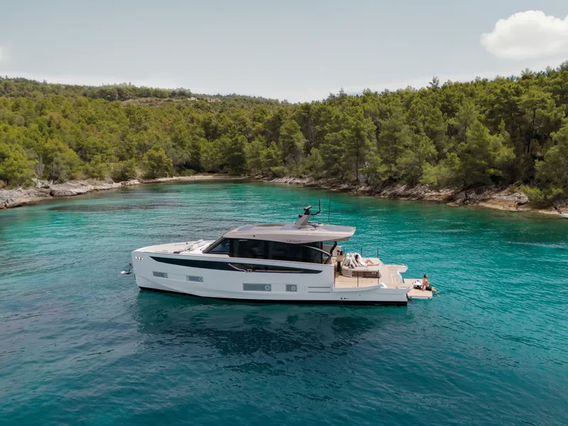 Slide: The Image of Azimut Sundeck 6 2027 - 7583899