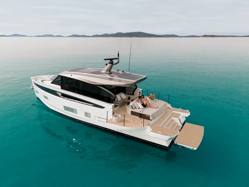 Slide: The Image of Azimut Sundeck 6 2027 - 7583900
