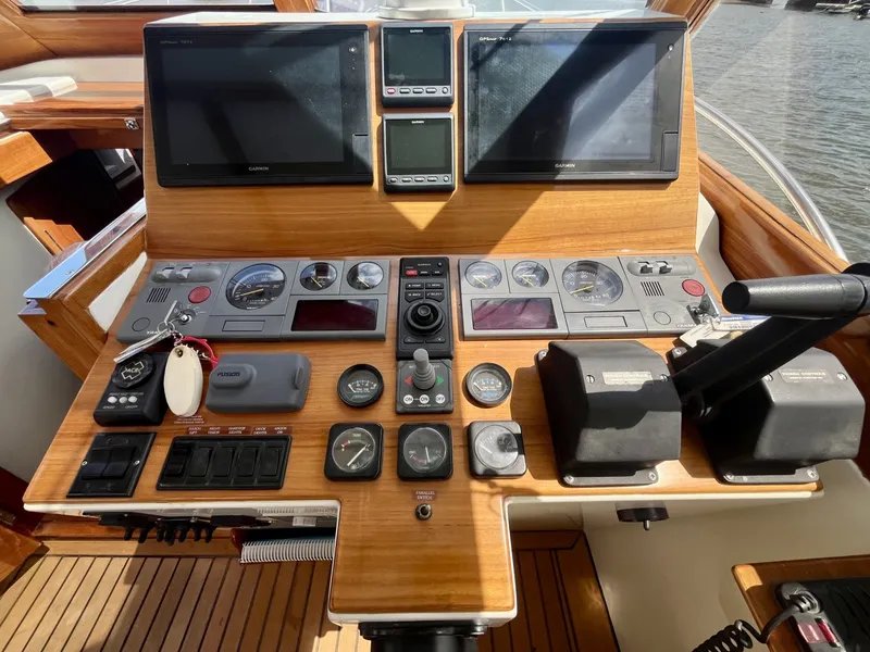 Slide: The Image of Little Harbor Whisper Jet 38 Prop 2001 - 7586192