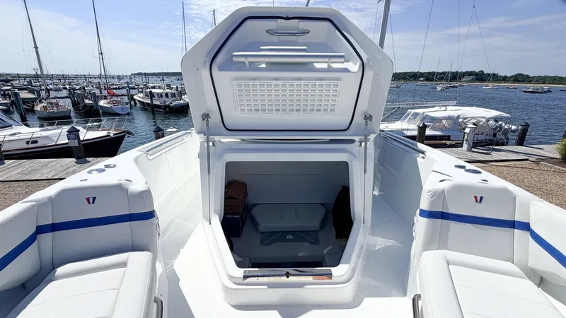 Slide: The Image of Wellcraft 28 Explorer 2027 - 7585938