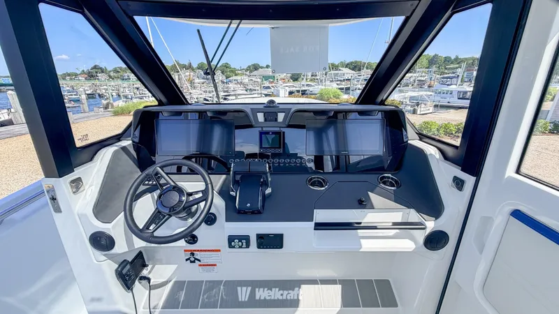 Slide: The Image of Wellcraft 28 Explorer 2027 - 7585930