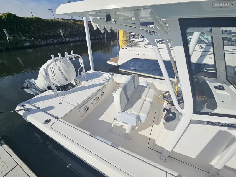 Slide: The Image of Robalo 266 Cayman 2023 - 8145263