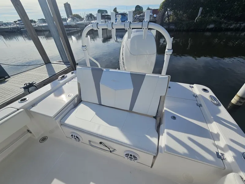 Slide: The Image of Robalo 266 Cayman 2023 - 8145267