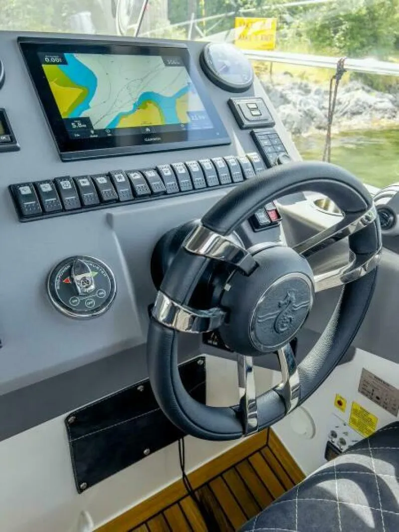 Slide: The Image of Marex 310 Sun Cruiser 2026 - 7586037
