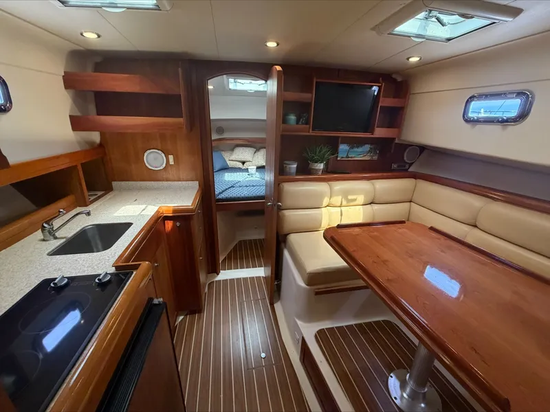 Slide: The Image of Mainship Pilot 34 2005 - 7586226