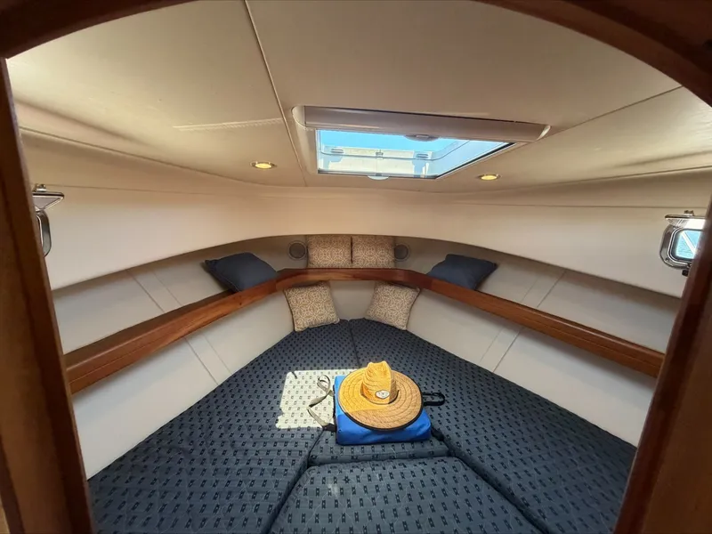 Slide: The Image of Mainship Pilot 34 2005 - 7586234