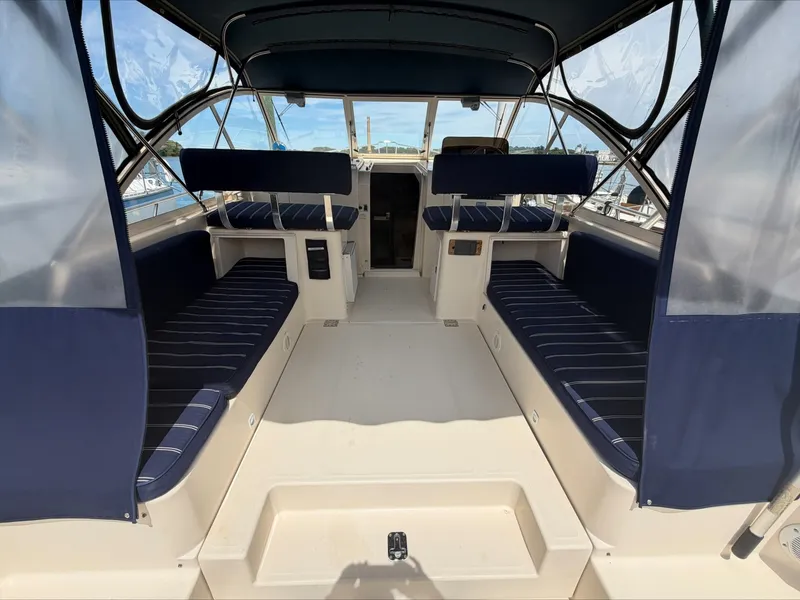 Slide: The Image of Mainship Pilot 34 2005 - 7586213