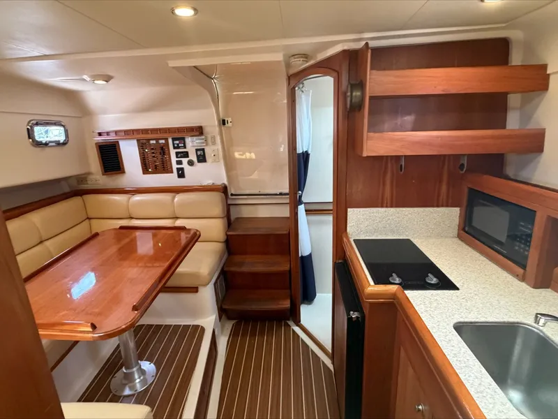 Slide: The Image of Mainship Pilot 34 2005 - 7586225