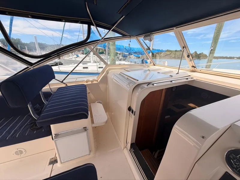Slide: The Image of Mainship Pilot 34 2005 - 7586223
