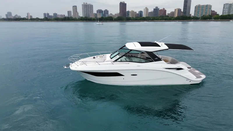 The Image of Sea Ray Sundancer 320 2023 - 7586256