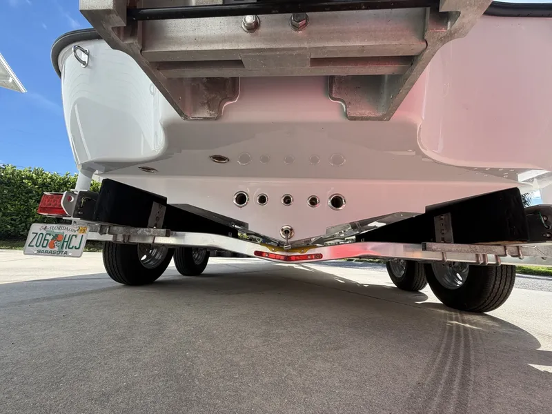 Slide: The Image of Yellowfin 21 2018 - 7587154