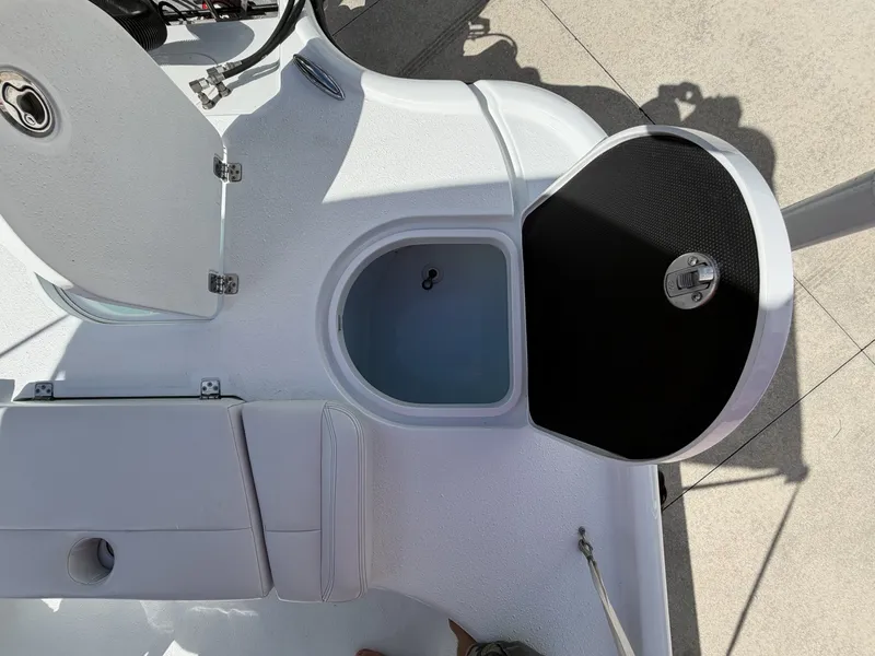 Slide: The Image of Yellowfin 21 2018 - 7587073