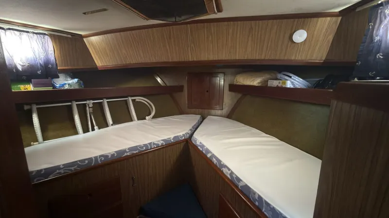 Slide: The Image of Bristol 42 Trawler 1972 - 7586362