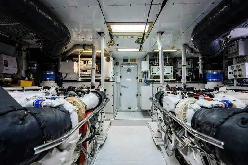 Slide: The Image of Intermarine 95 2001 - 7587323