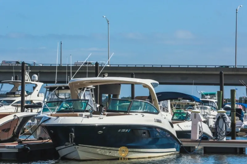 The Image of Sea Ray SLX 350 2018 - 7587476