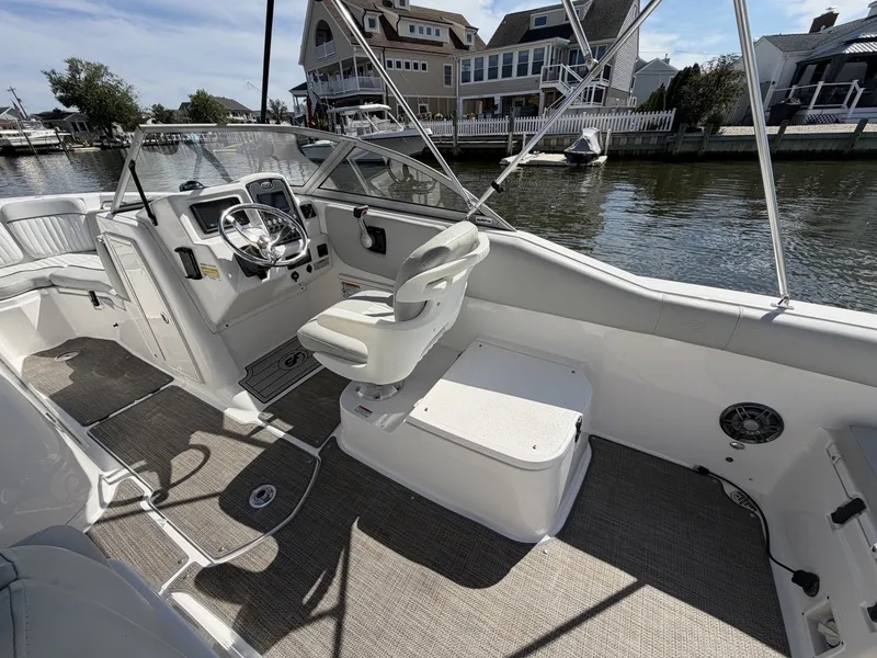 Slide: The Image of Sea Fox 226 Traveler 2021 - 7587538