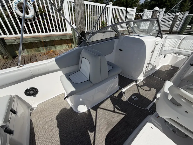 Slide: The Image of Sea Fox 226 Traveler 2021 - 7587536