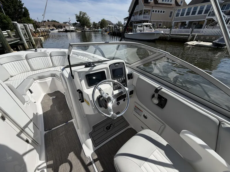 Slide: The Image of Sea Fox 226 Traveler 2021 - 7587523