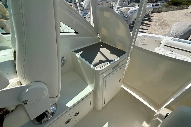Slide: The Image of 0005898445 - 7590492