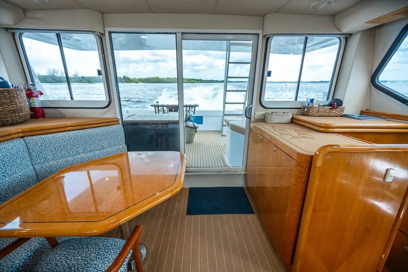 Slide: The Image of Venturer 44 Fifth Day 2000 Venturer 44 Sportfish - 7590959