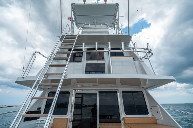 Slide: The Image of Venturer 44 Fifth Day 2000 Venturer 44 Sportfish - 7590966