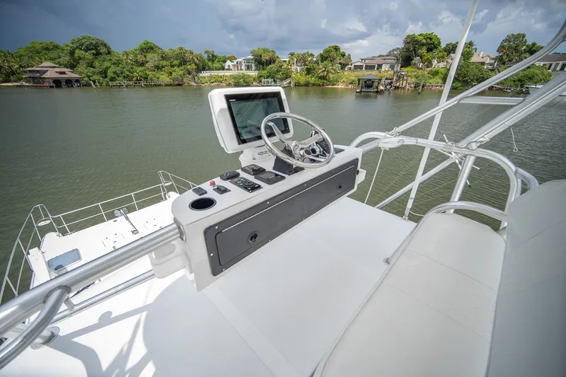 Slide: The Image of Venturer 44 Fifth Day 2000 Venturer 44 Sportfish - 7591001