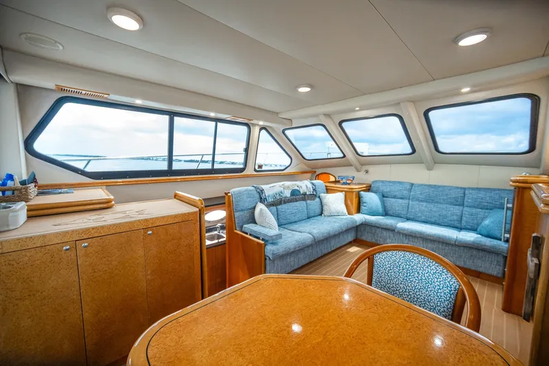 Slide: The Image of Venturer 44 Fifth Day 2000 Venturer 44 Sportfish - 7590951