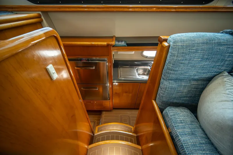 Slide: The Image of Venturer 44 Fifth Day 2000 Venturer 44 Sportfish - 7590933