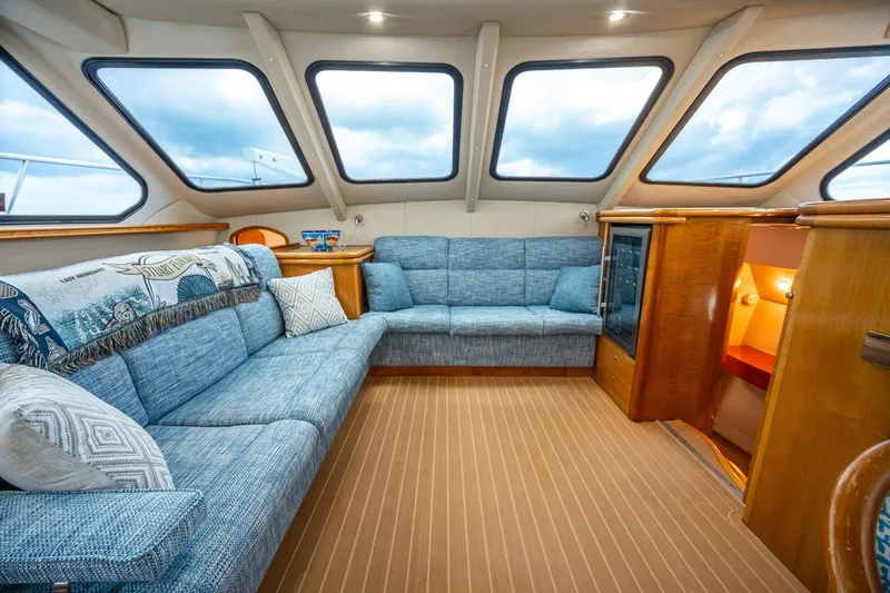 Slide: The Image of Venturer 44 Fifth Day 2000 Venturer 44 Sportfish - 7590952