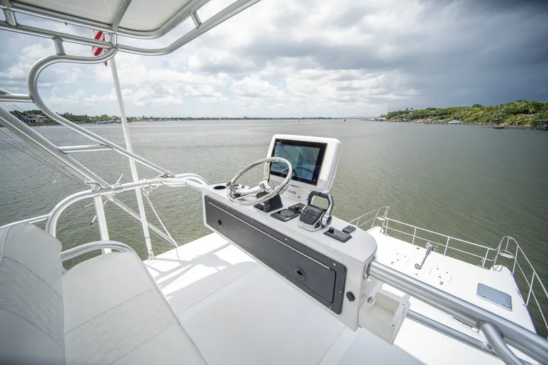 Slide: The Image of Venturer 44 Fifth Day 2000 Venturer 44 Sportfish - 7591003