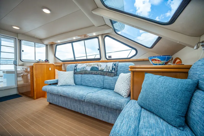 Slide: The Image of Venturer 44 Fifth Day 2000 Venturer 44 Sportfish - 7590955