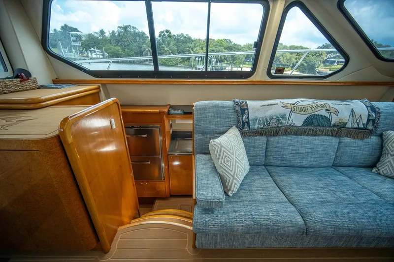 Slide: The Image of Venturer 44 Fifth Day 2000 Venturer 44 Sportfish - 7590932