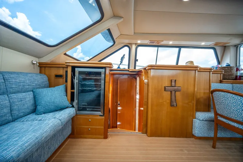Slide: The Image of Venturer 44 Fifth Day 2000 Venturer 44 Sportfish - 7590954