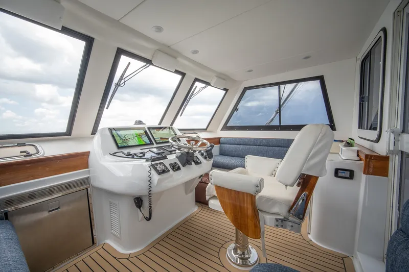 Slide: The Image of Venturer 44 Fifth Day 2000 Venturer 44 Sportfish - 7590990