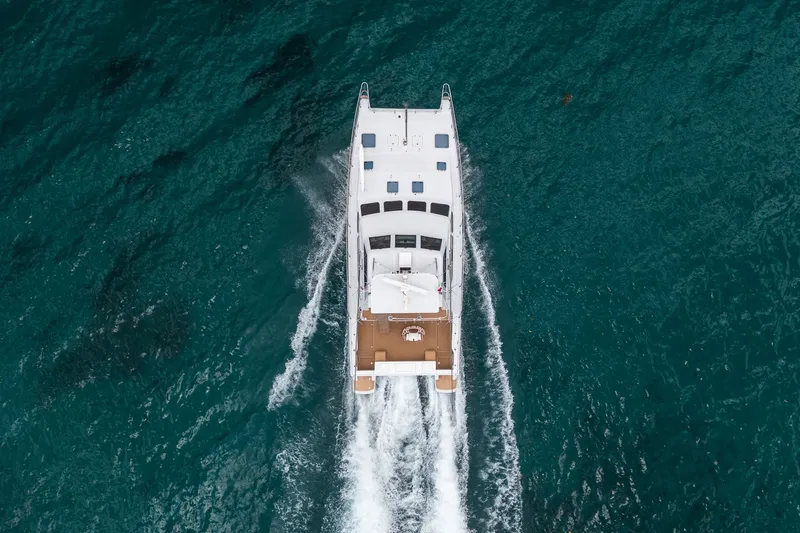 Slide: The Image of Venturer 44 Fifth Day 2000 Venturer 44 Sportfish - 7590907