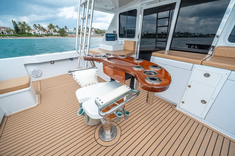 Slide: The Image of Venturer 44 Fifth Day 2000 Venturer 44 Sportfish - 7590964