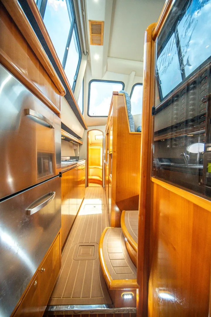 Slide: The Image of Venturer 44 Fifth Day 2000 Venturer 44 Sportfish - 7590939