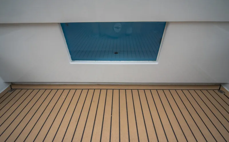 Slide: The Image of Venturer 44 Fifth Day 2000 Venturer 44 Sportfish - 7591021