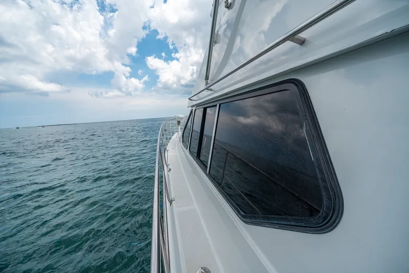 Slide: The Image of Venturer 44 Fifth Day 2000 Venturer 44 Sportfish - 7590972