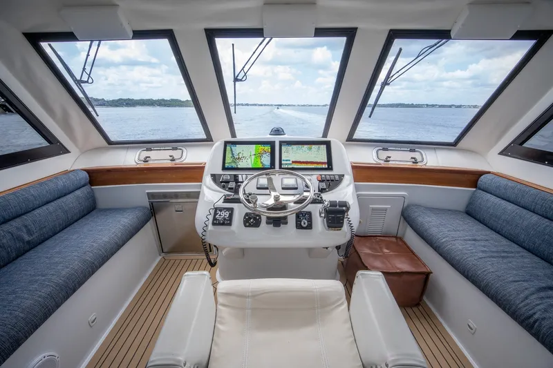Slide: The Image of Venturer 44 Fifth Day 2000 Venturer 44 Sportfish - 7590986