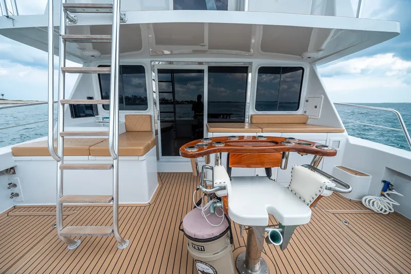 Slide: The Image of Venturer 44 Fifth Day 2000 Venturer 44 Sportfish - 7590965