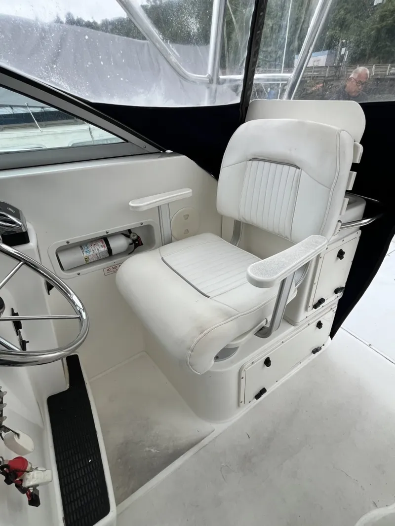 Slide: The Image of Boston Whaler Conquest 28 2001 - 7591268
