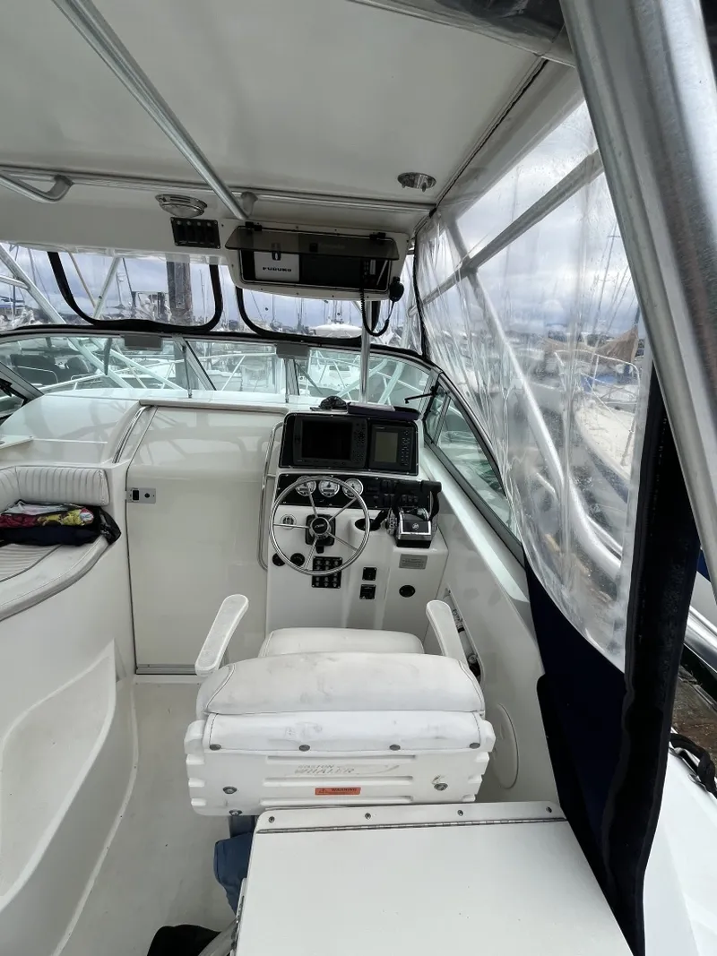 Slide: The Image of Boston Whaler Conquest 28 2001 - 7591244